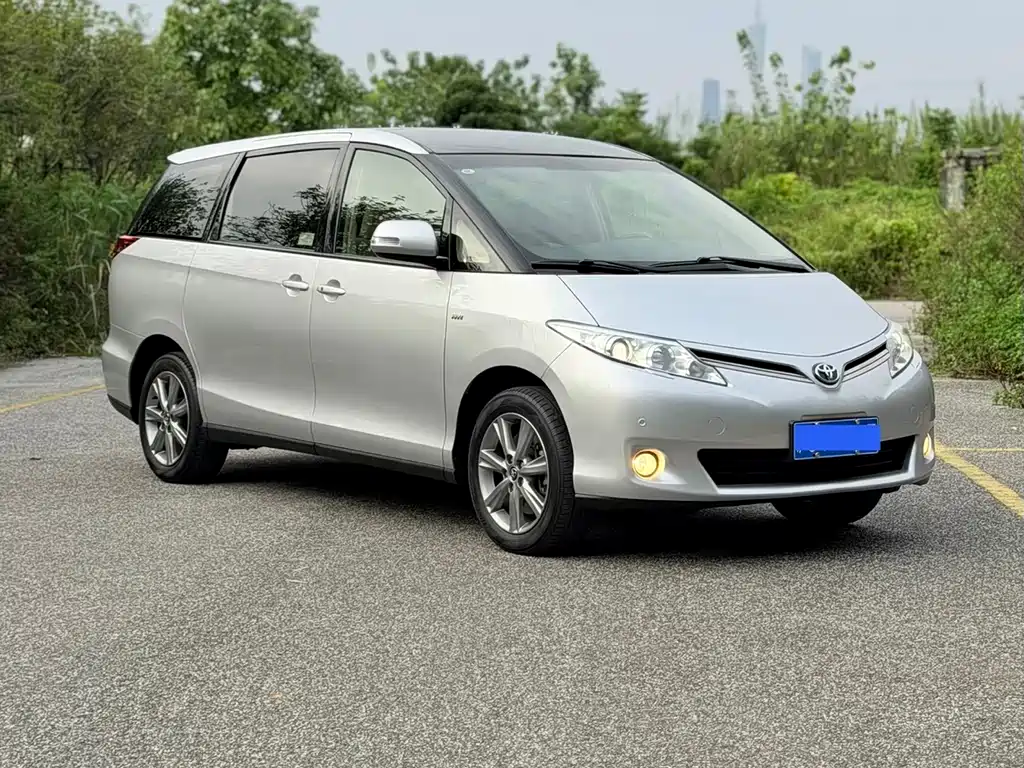 TOYOTA PREVIA