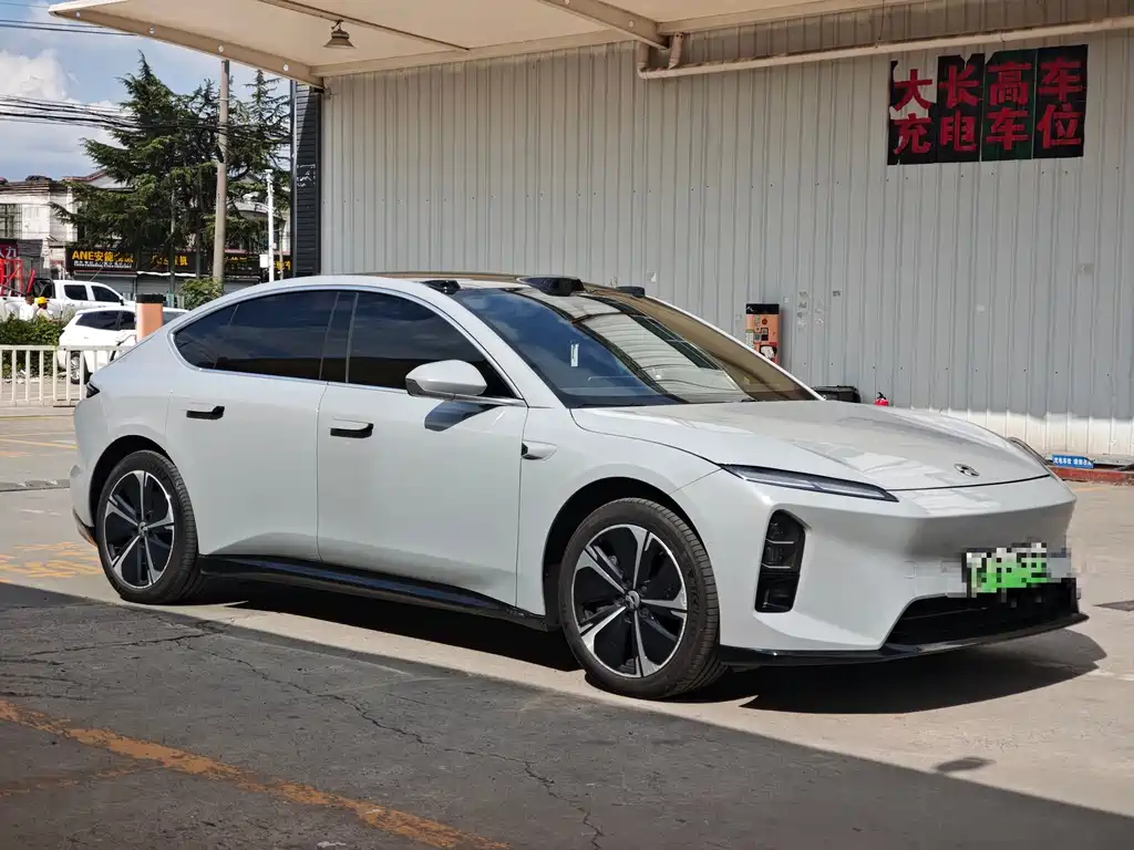 NIO ET5 — миниатюра 2