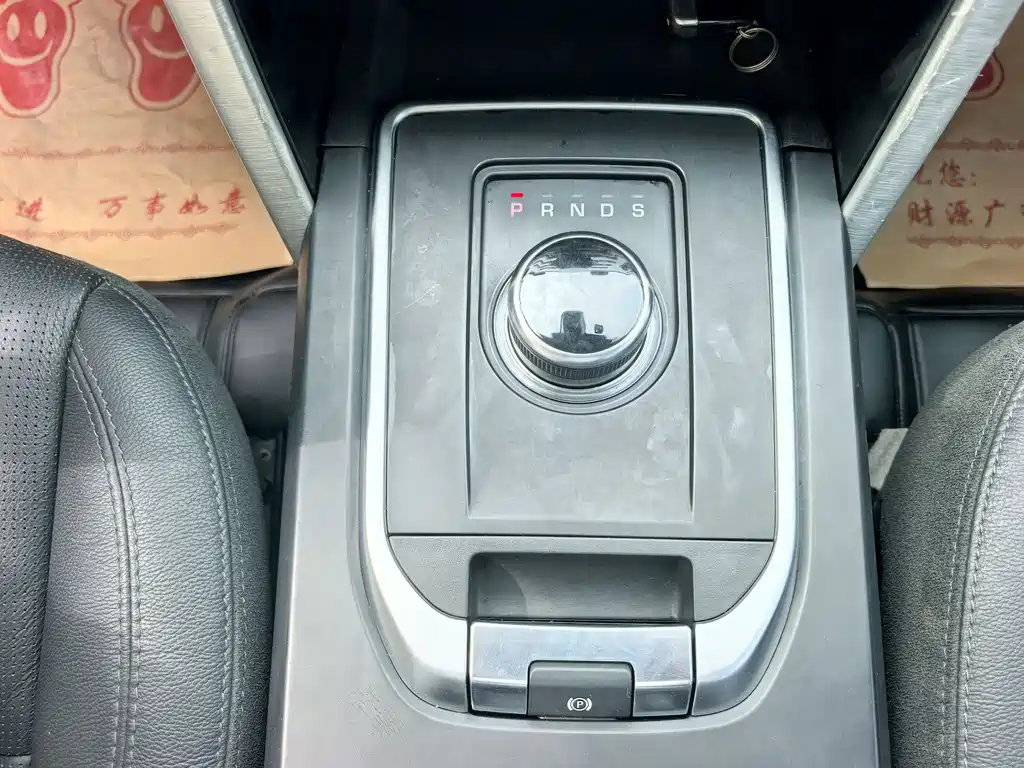 Land Rover Discovery Sport — миниатюра 10