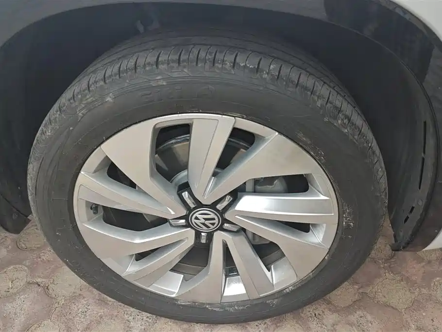 VOLKSWAGEN TANYUE X