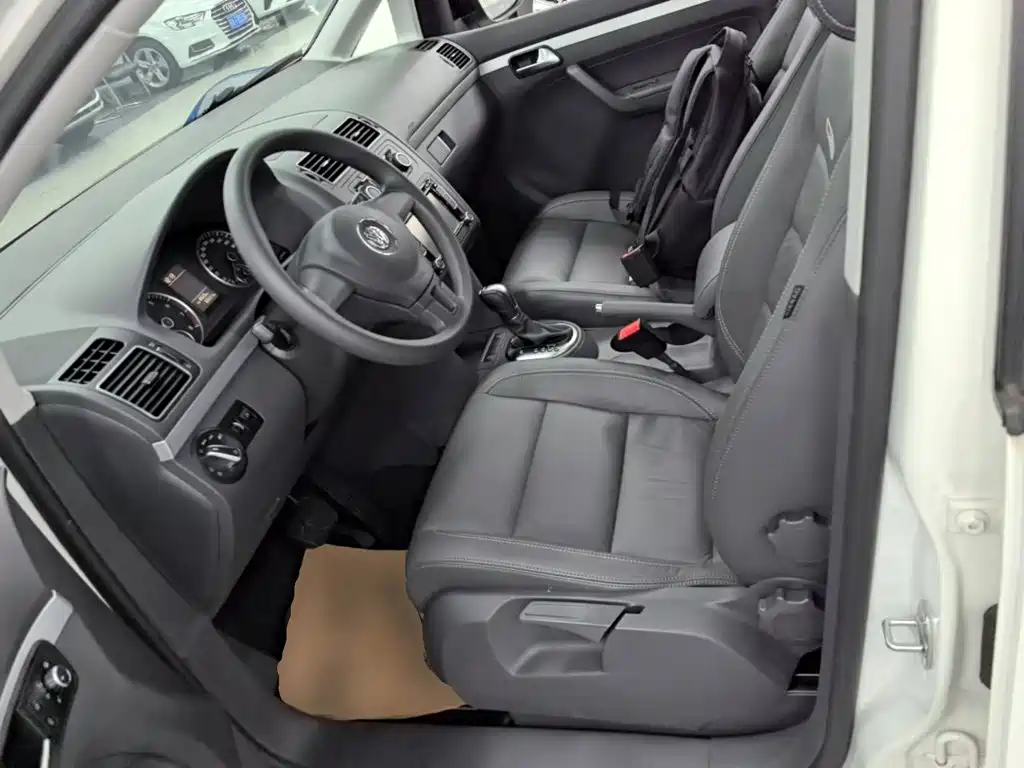 Volkswagen Touran — миниатюра 15
