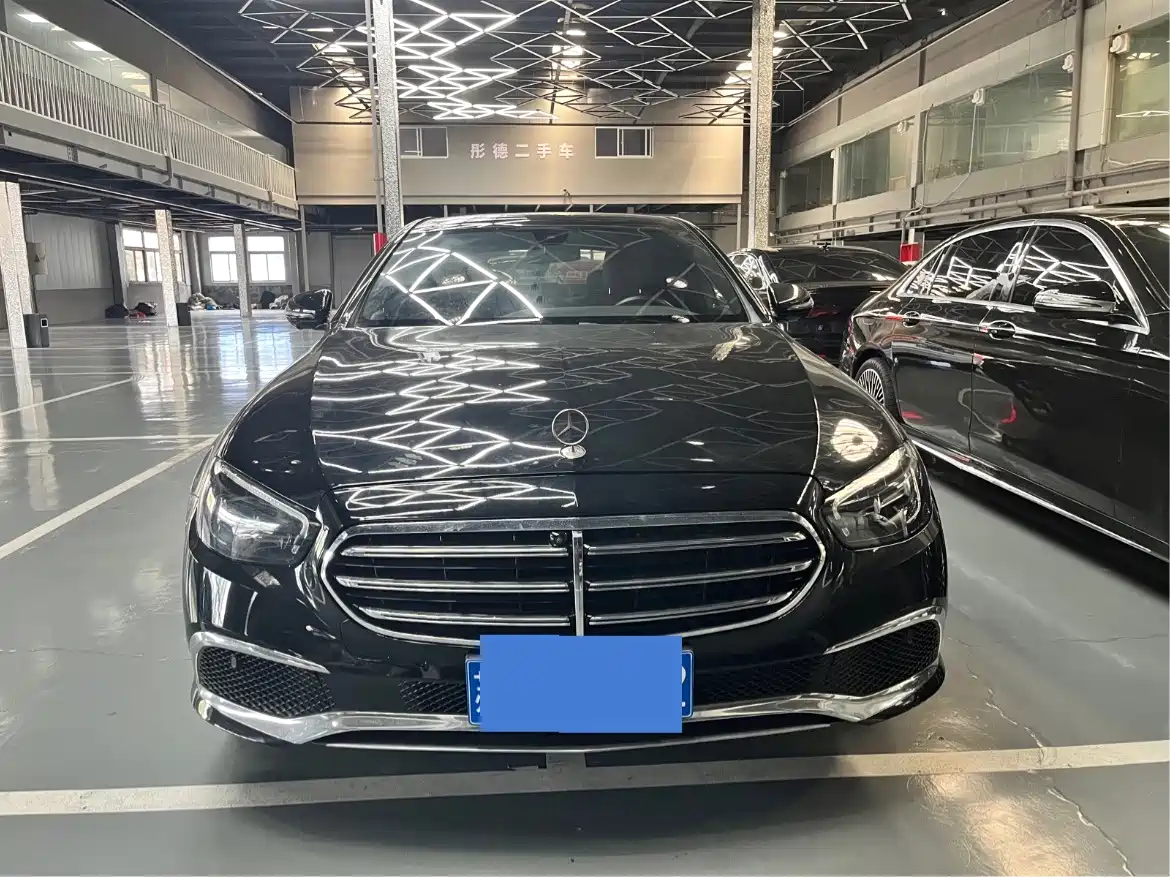 Mercedes-Benz E-Class 2021 Черный из Китая