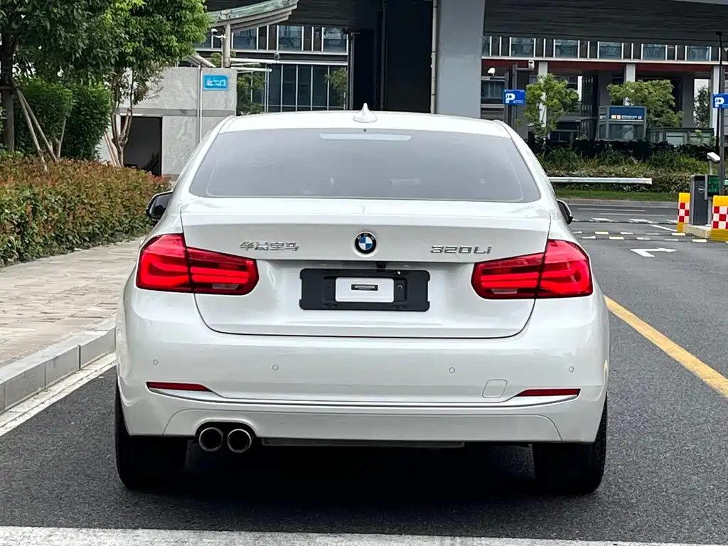 BMW 3 Series — миниатюра 5