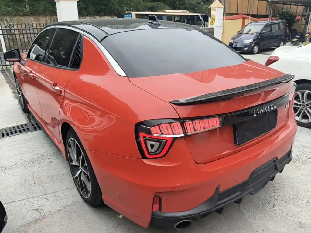Lynk & Co 03 — миниатюра 5