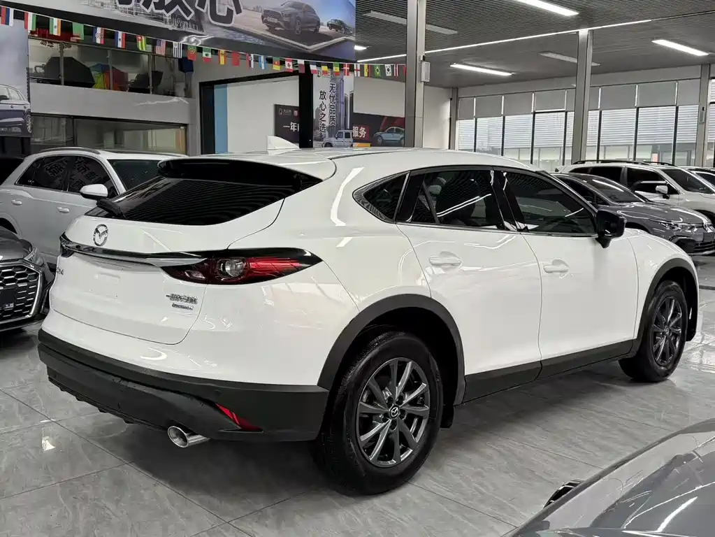 MAZDA CX 4
