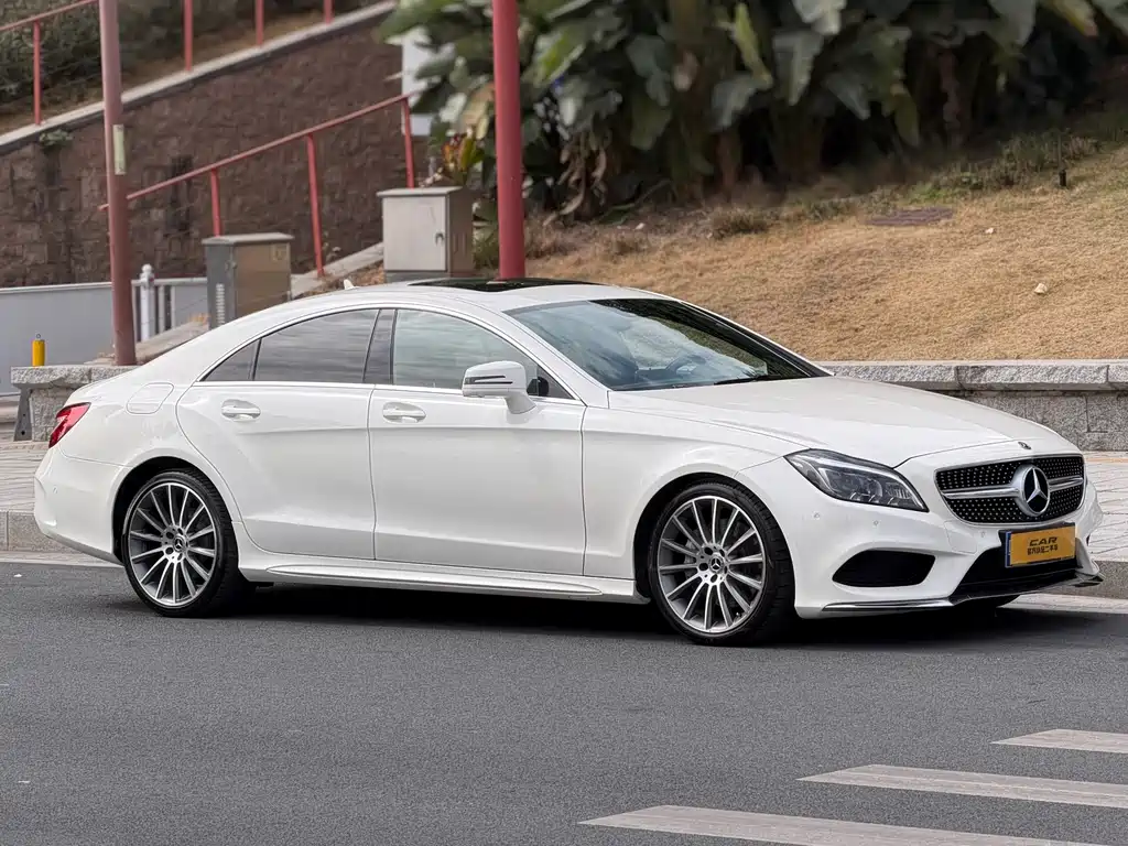 MERCEDES-BENZ CLS