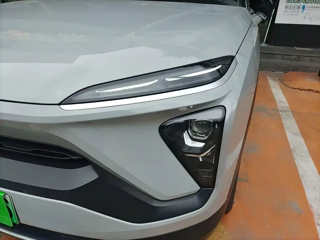 NIO ES6 — миниатюра 24
