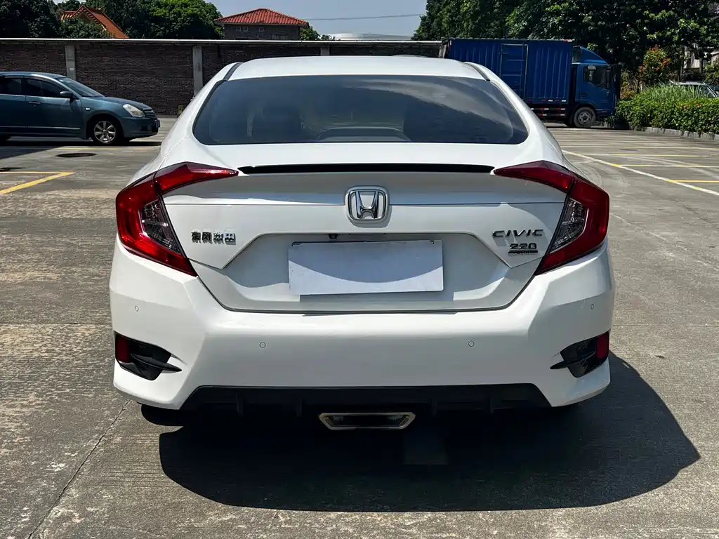 Honda Civic — миниатюра 8