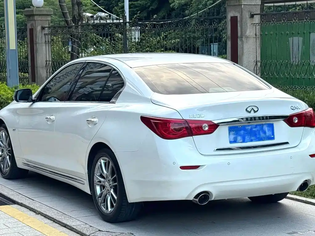 Infiniti Q50L — миниатюра 6
