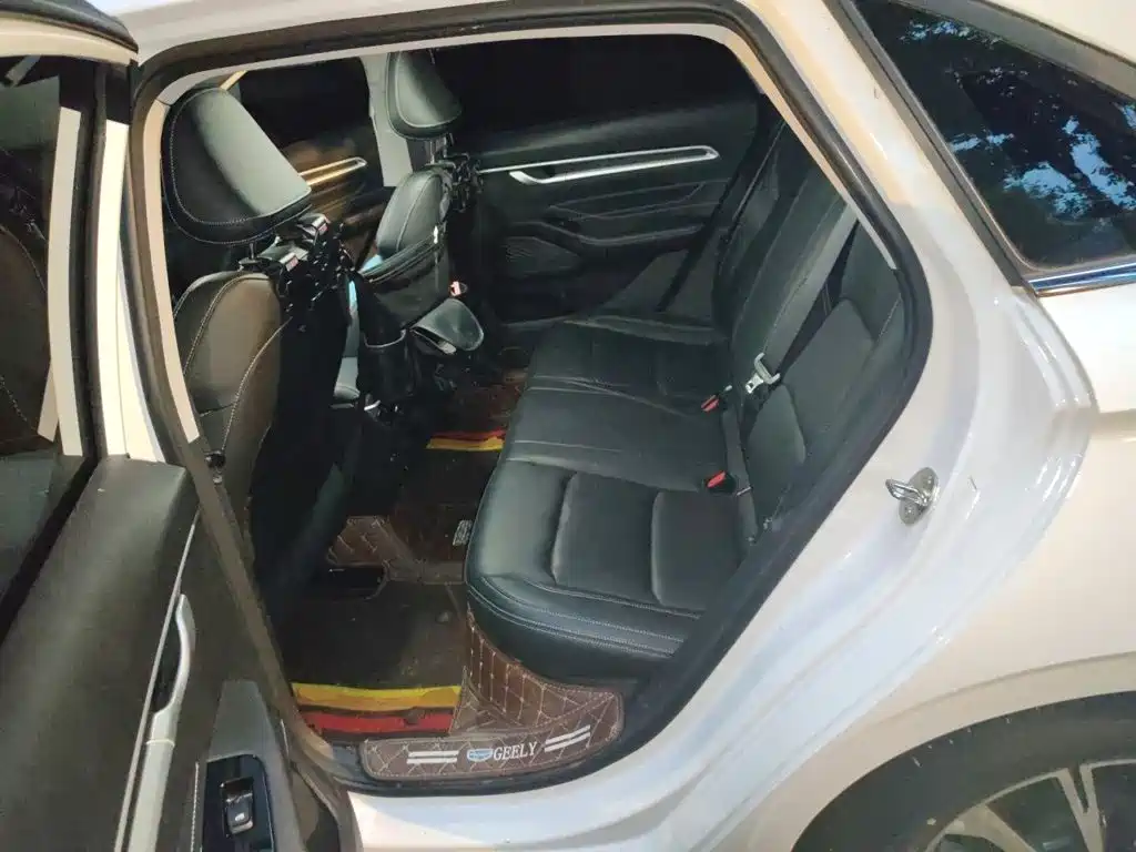 Geely Emgrand — миниатюра 18