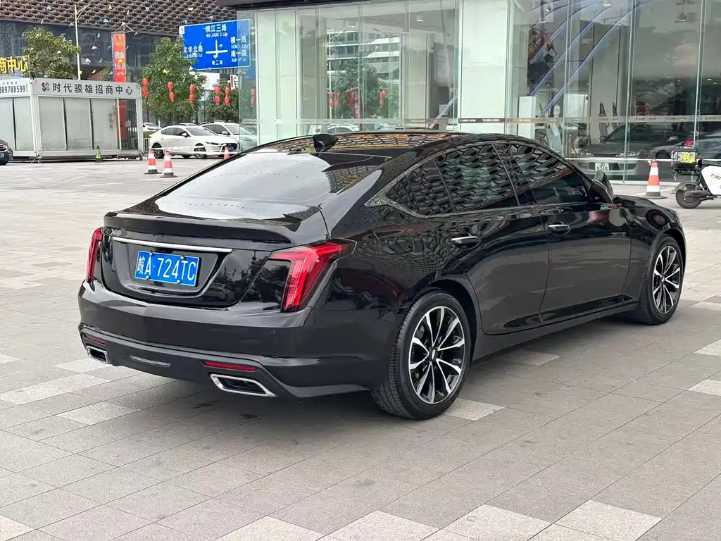 CADILLAC CT5