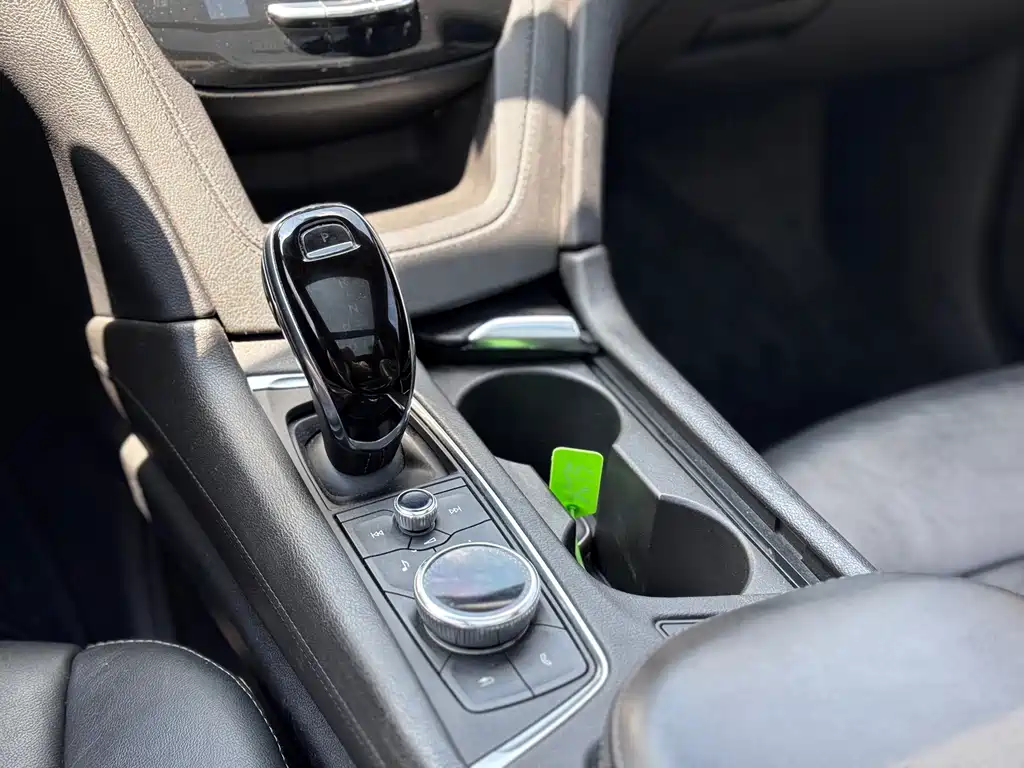 Cadillac XT5 — миниатюра 21
