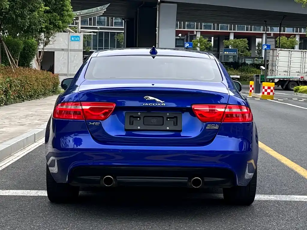 Jaguar XE — миниатюра 5