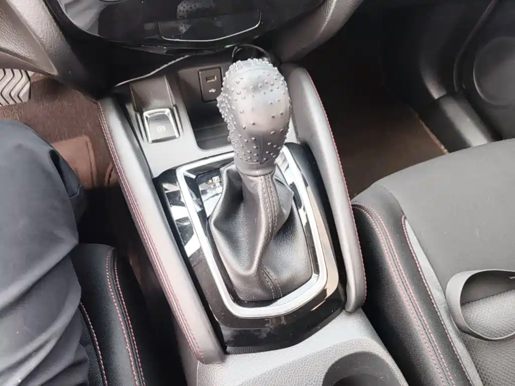 Nissan Qashqai — миниатюра 14