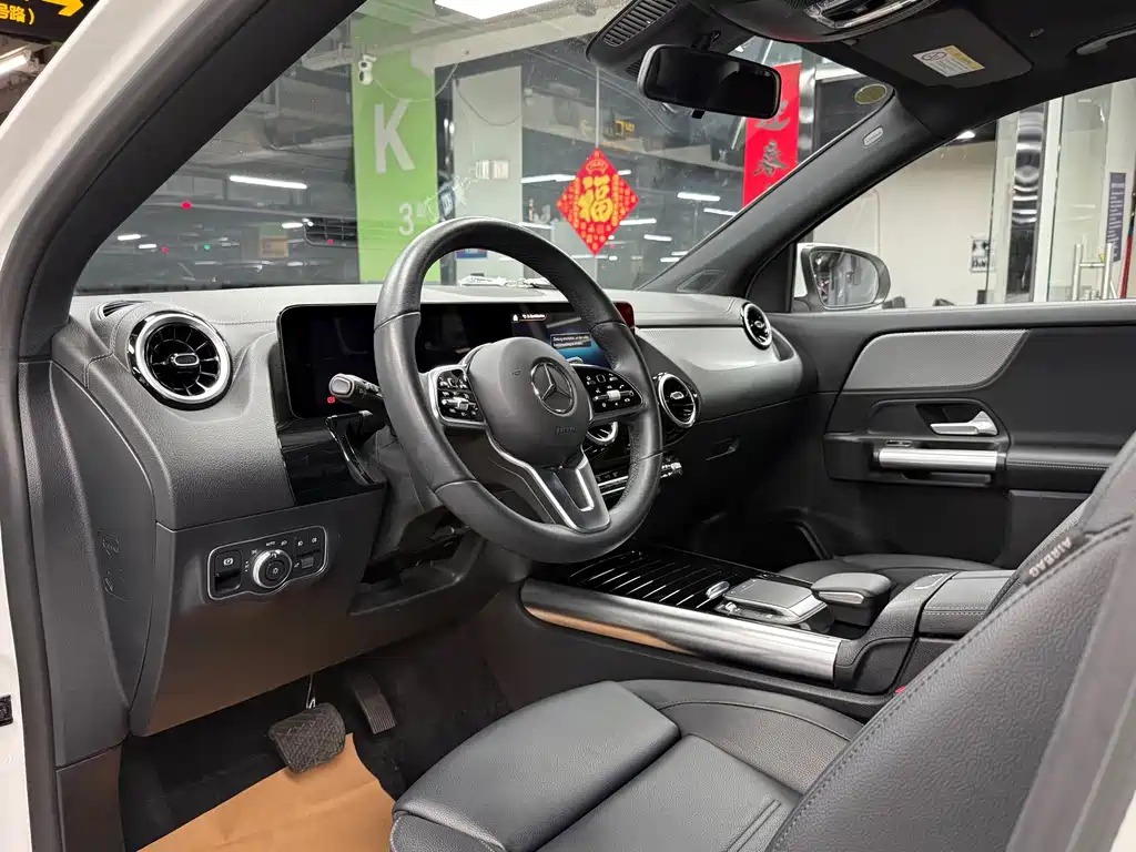 Mercedes-Benz GLA — миниатюра 9
