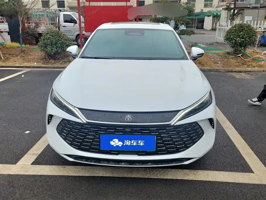 BYD QIN L