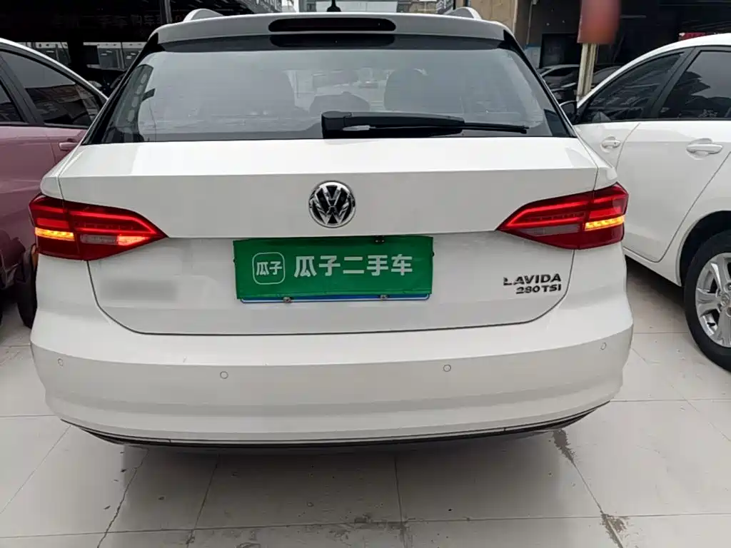 Volkswagen Lavida — миниатюра 6