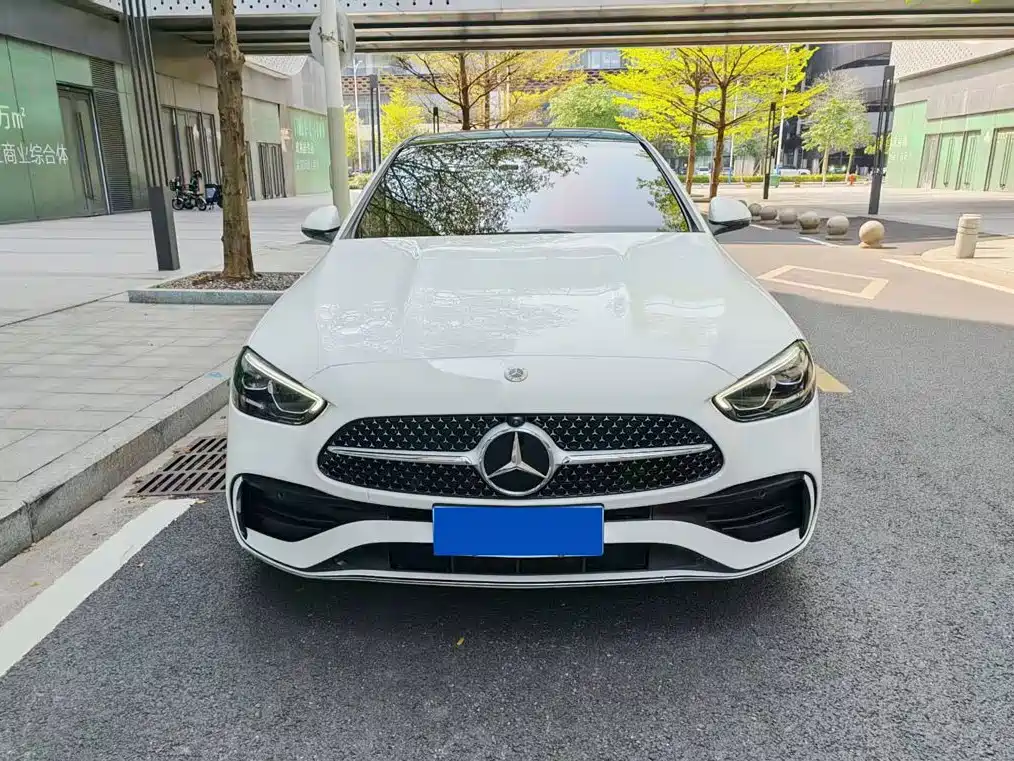 Mercedes-Benz C-Class — миниатюра 2