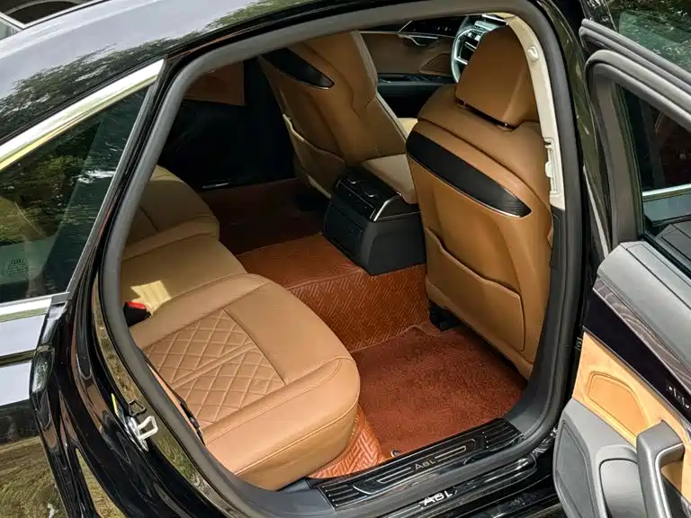 Audi A8 — миниатюра 16