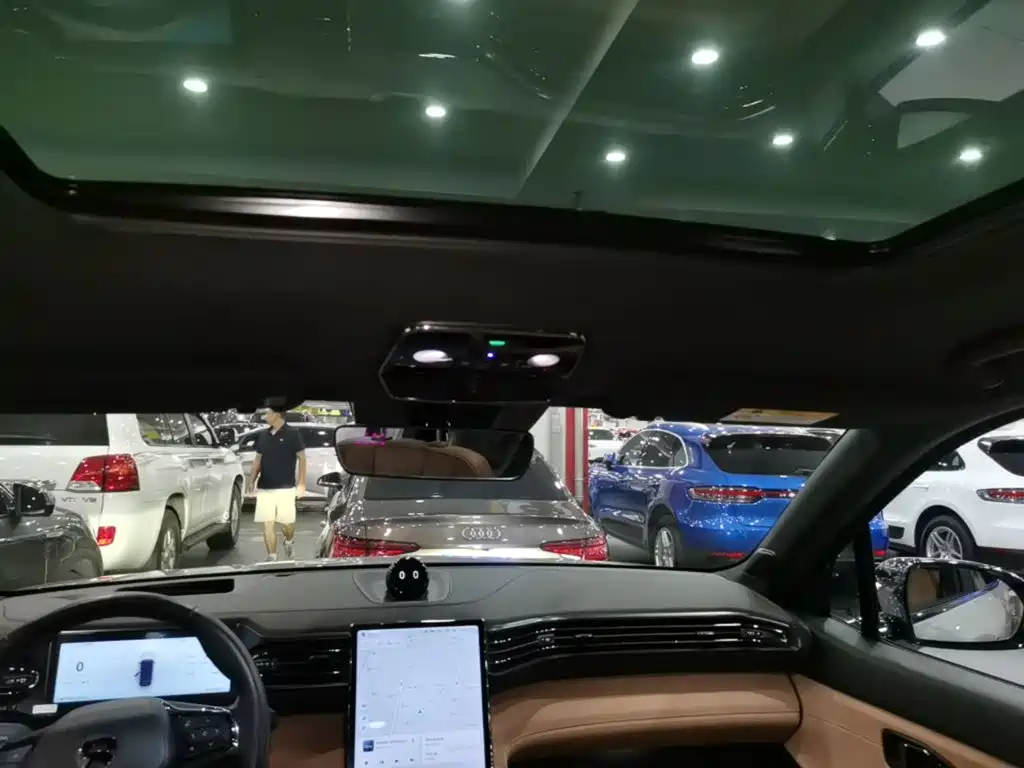 NIO ES8 — миниатюра 18