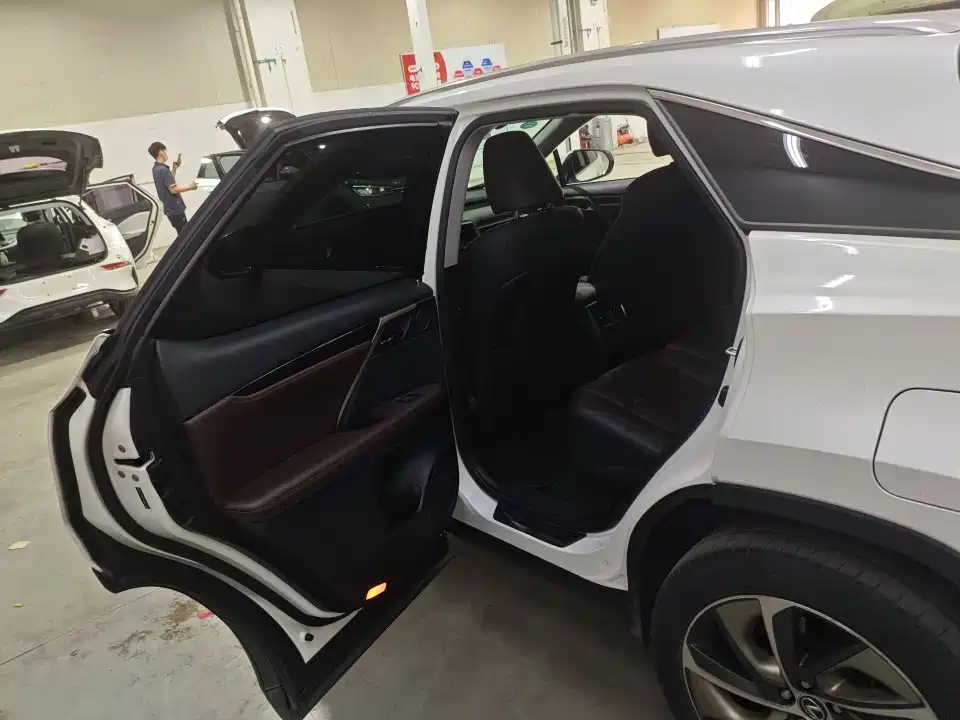 Lexus RX — миниатюра 6