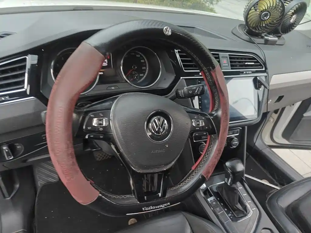 Volkswagen Tiguan L — миниатюра 13