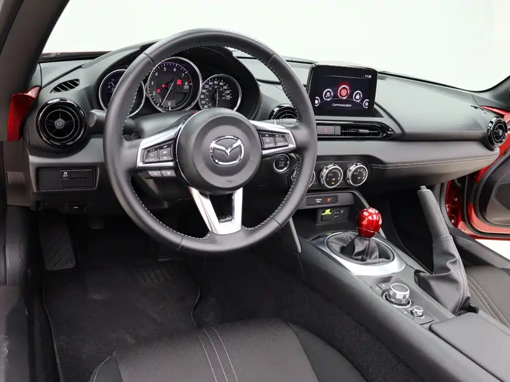 Mazda MX-5 — миниатюра 7
