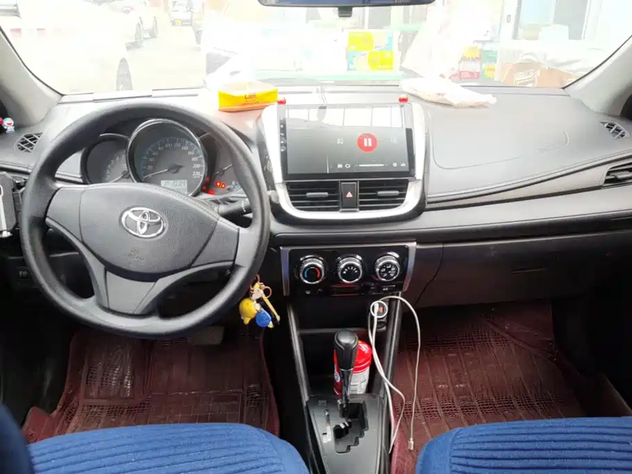 Toyota Yaris L — миниатюра 12