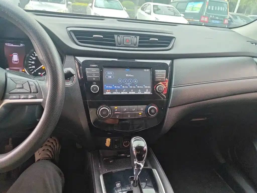 Nissan X-Trail — миниатюра 10