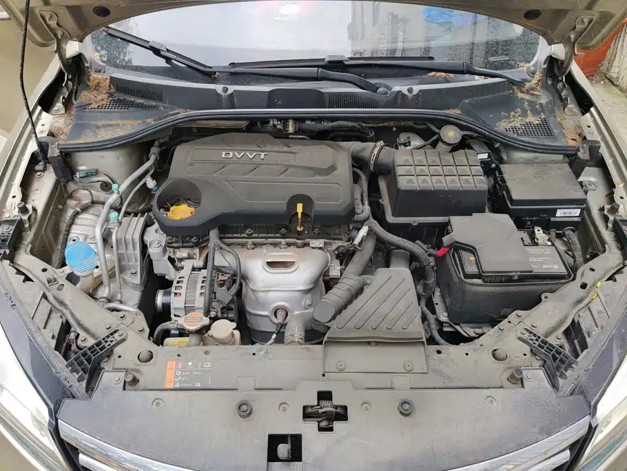 Roewe 360 — миниатюра 10
