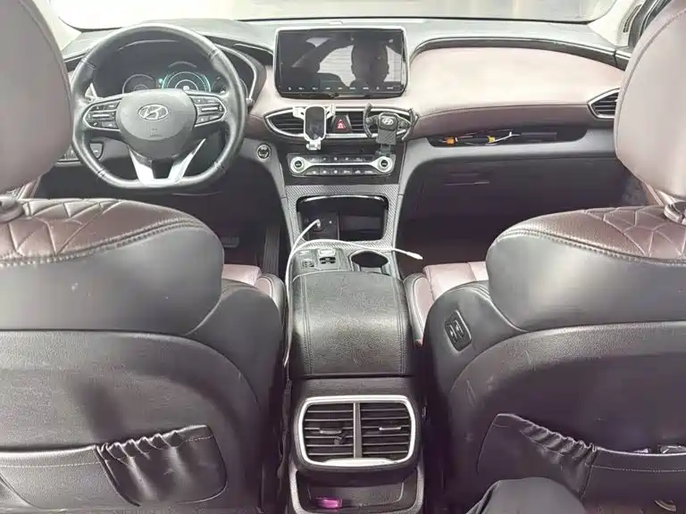 Hyundai Santa Fe — миниатюра 5
