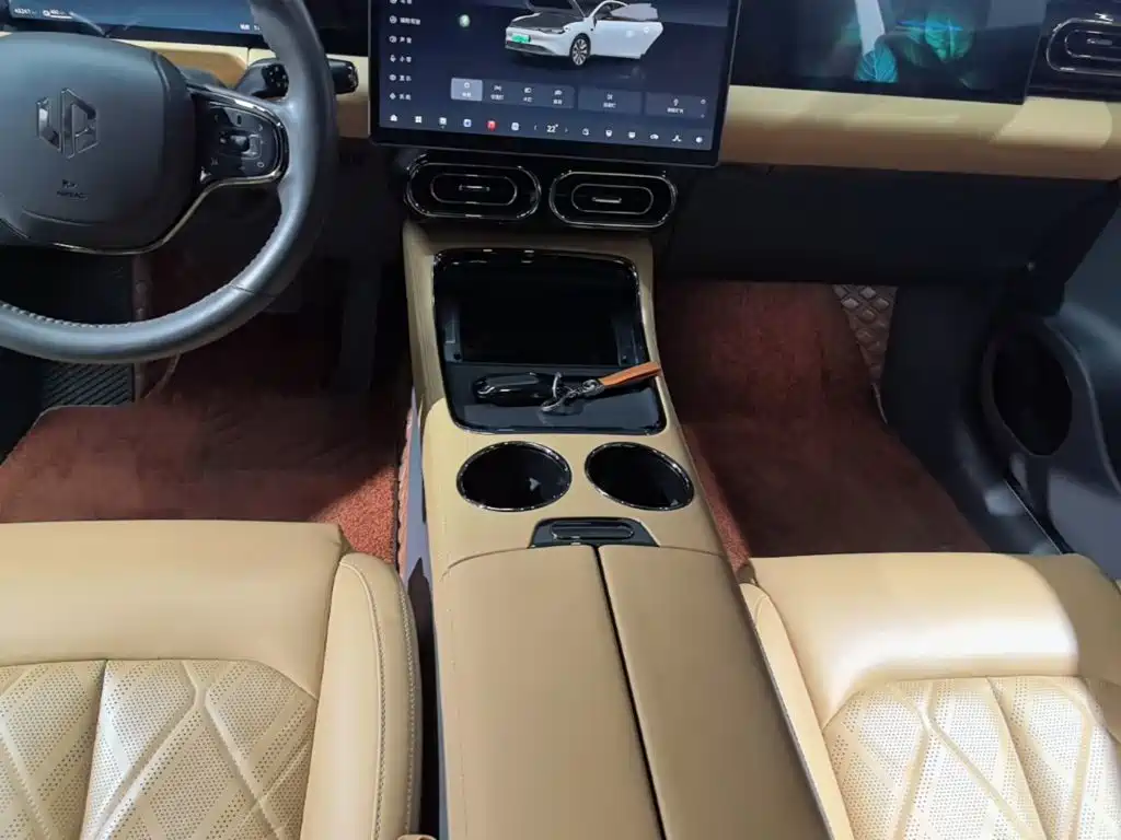 Leapmotor Leapmotor C01 — миниатюра 10