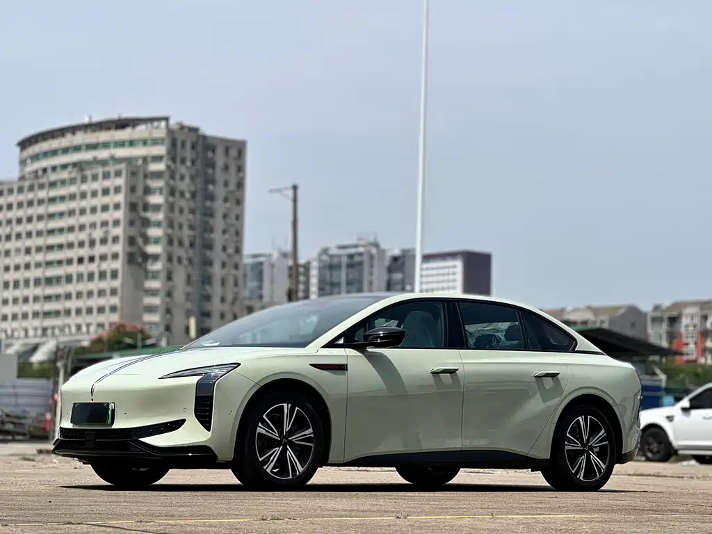 Hongqi Hongqi EH7