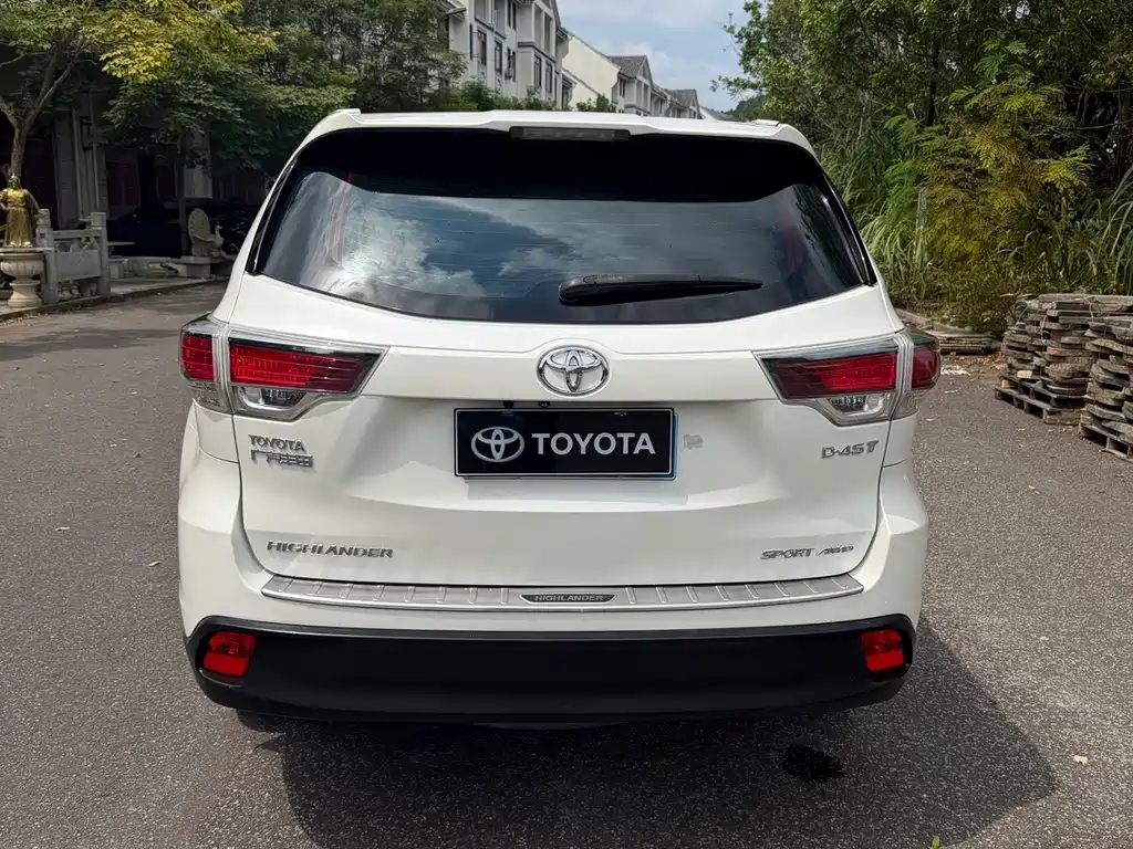 Toyota Highlander — миниатюра 5