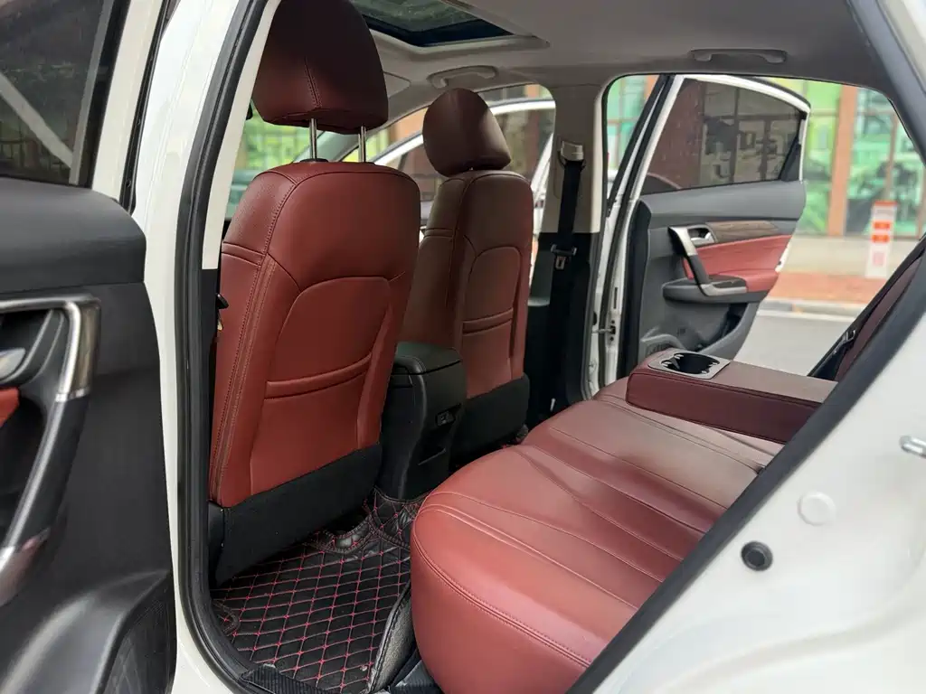 BAIC Senova D50 — миниатюра 6