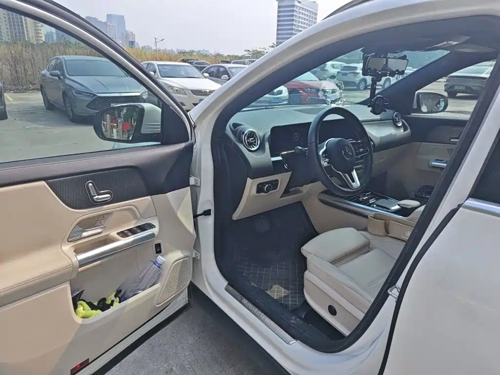 Mercedes-Benz GLA — миниатюра 14