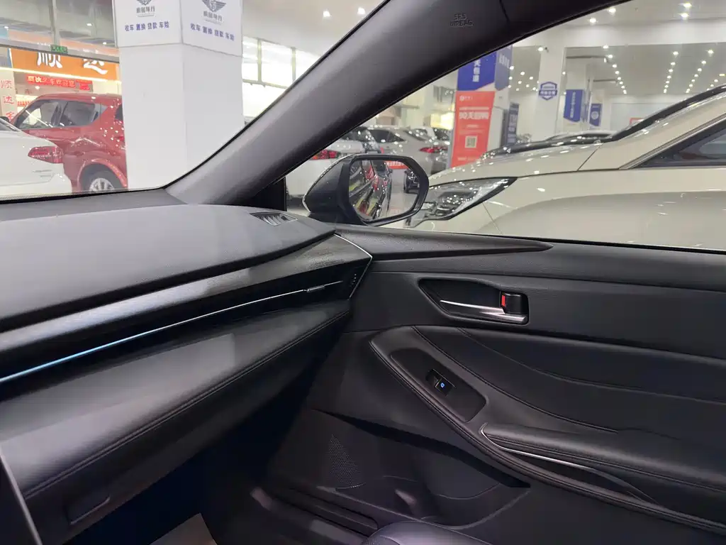 Toyota Avalon — миниатюра 14