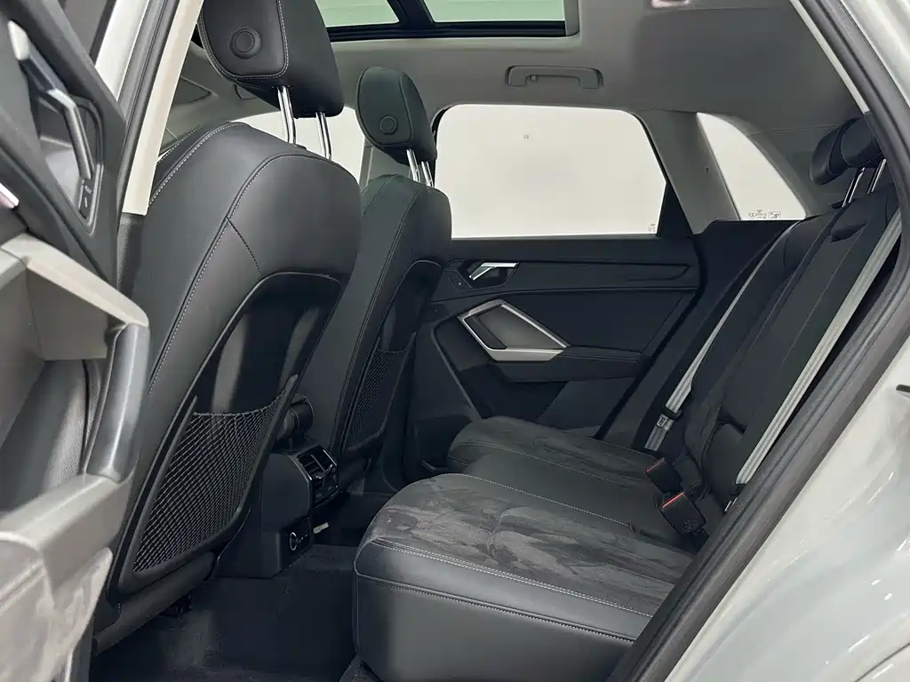 Audi Q3 — миниатюра 8