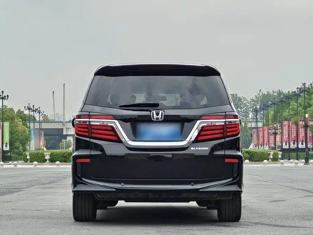 Honda Elysion — миниатюра 13