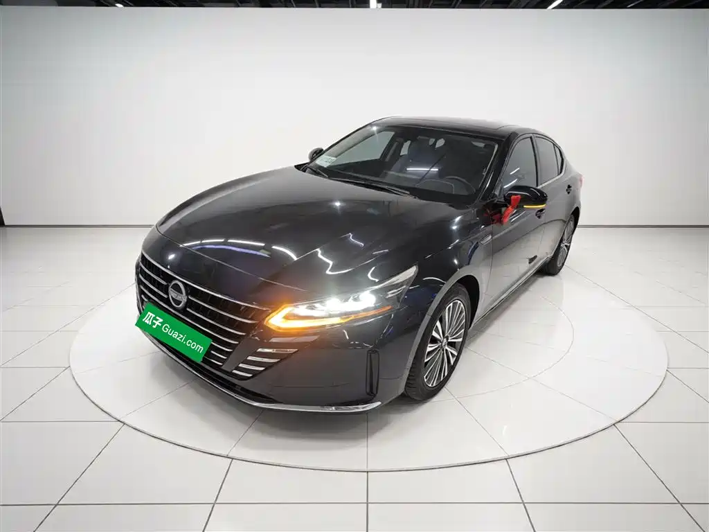 Nissan Teana 2023