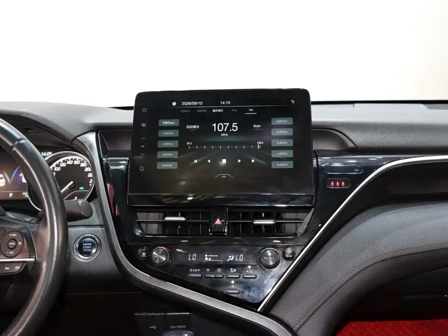 Toyota Camry — миниатюра 14