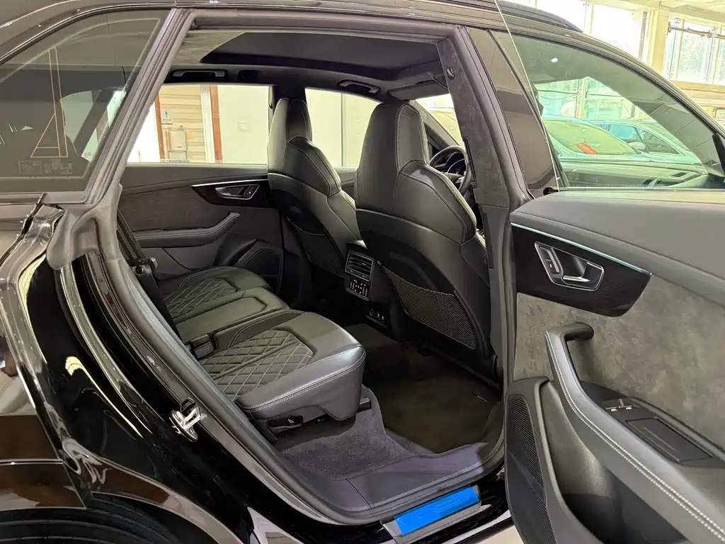 Audi Q8 — миниатюра 10