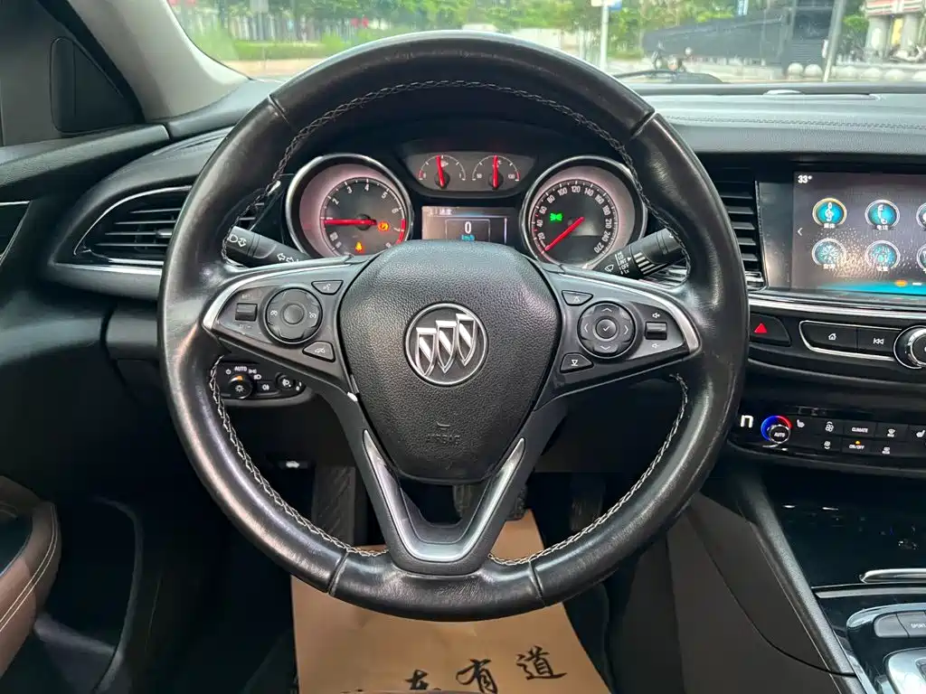 Buick Regal — миниатюра 9