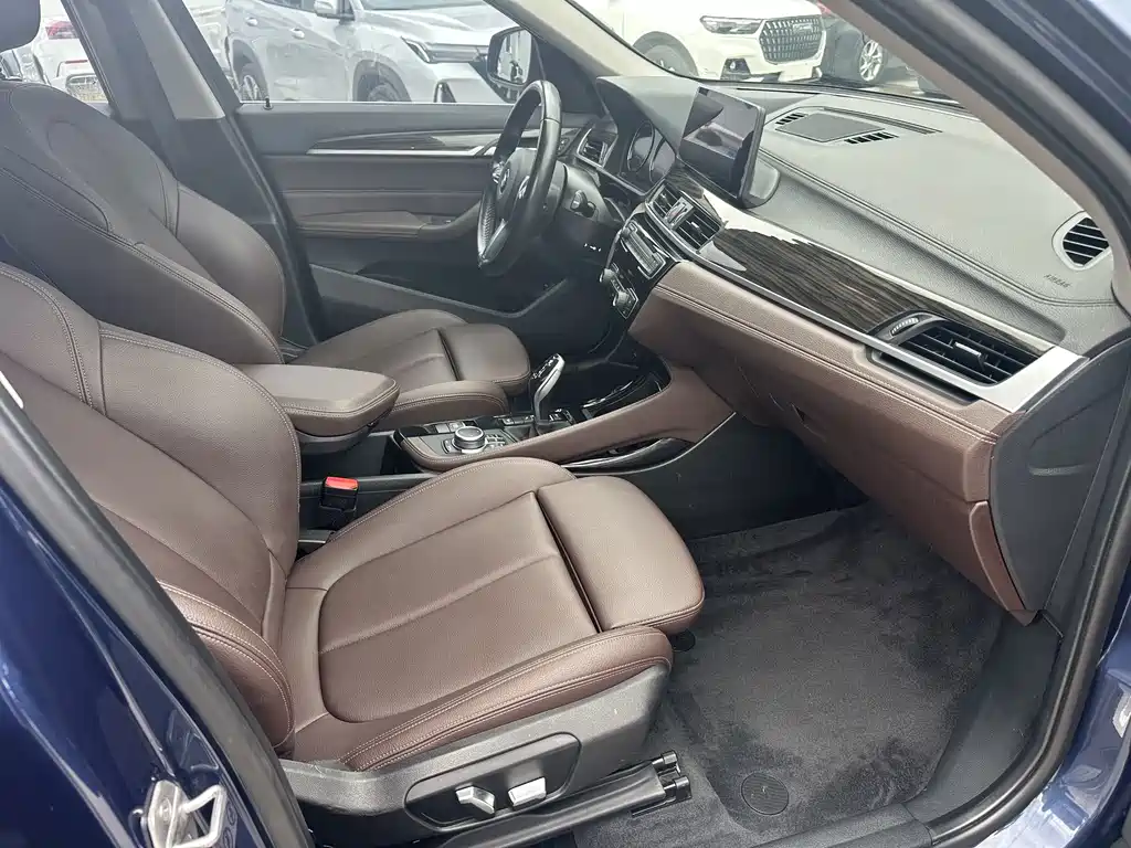 BMW X1 — миниатюра 11