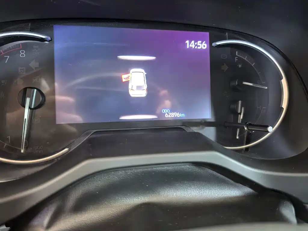 Toyota RAV4 — миниатюра 17