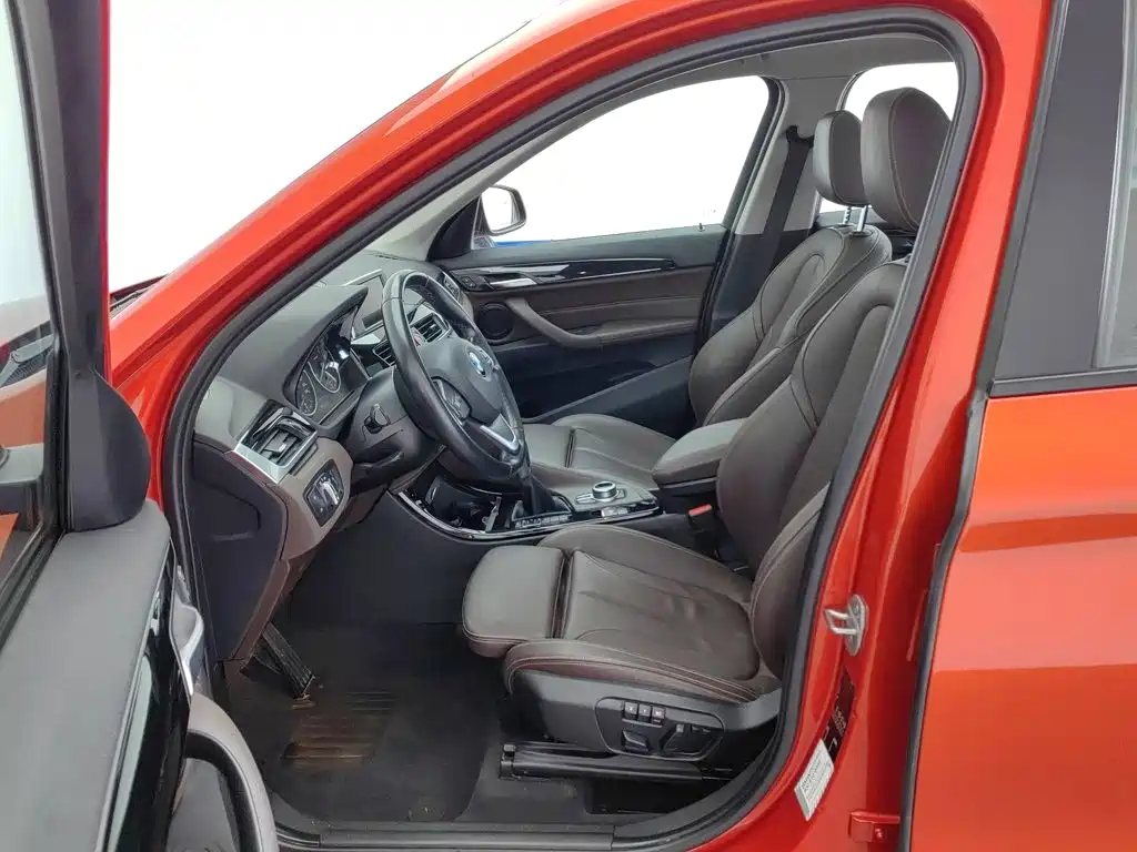 BMW X1 — миниатюра 10