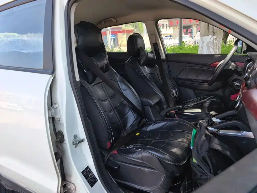 BAIC Senova X35 — миниатюра 25