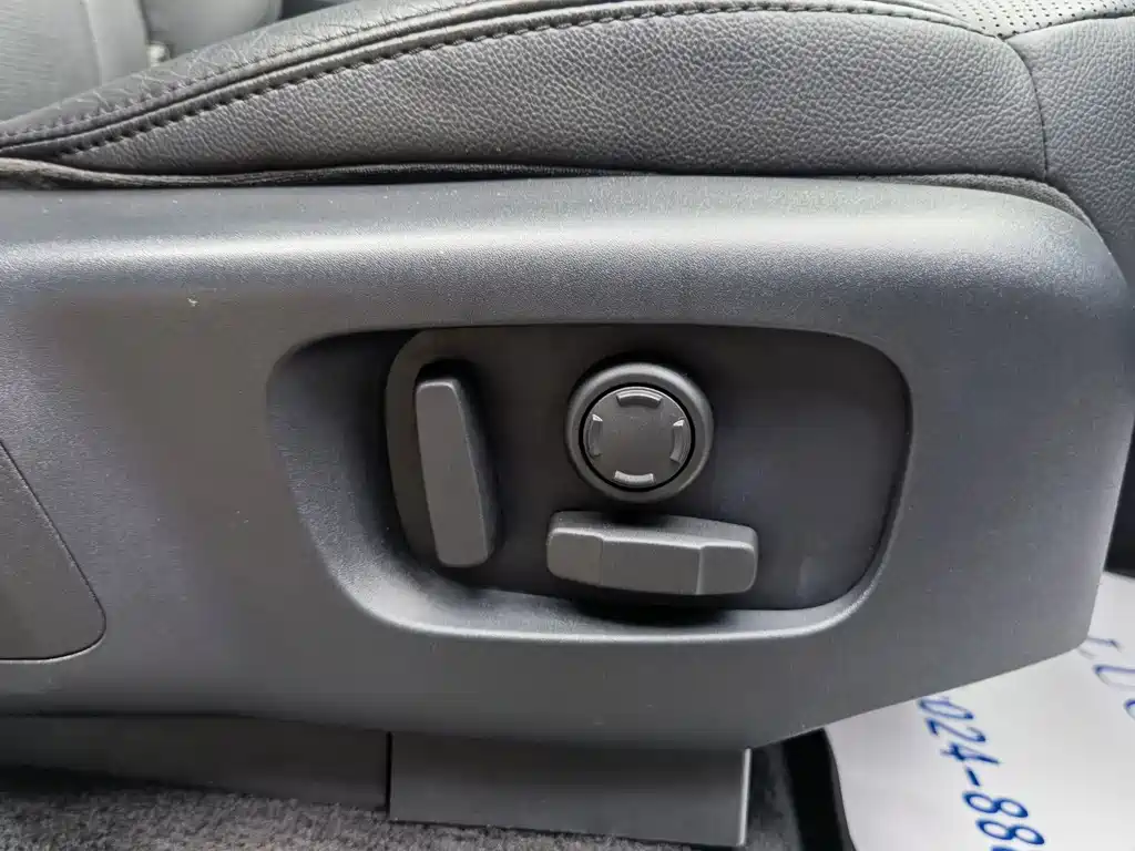 Land Rover Discovery — миниатюра 19