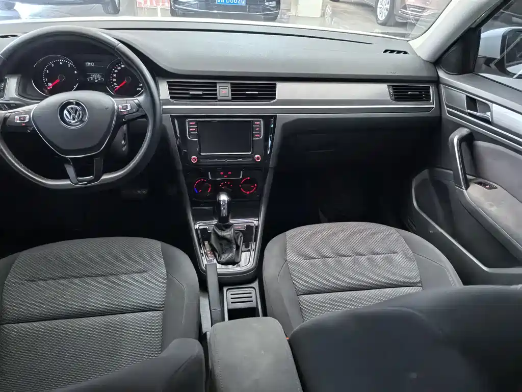 Volkswagen Bora — миниатюра 11