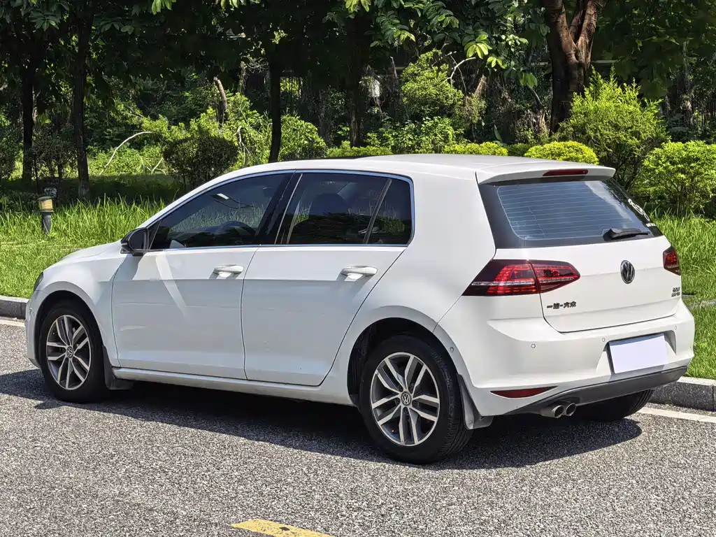 Volkswagen Golf — миниатюра 5
